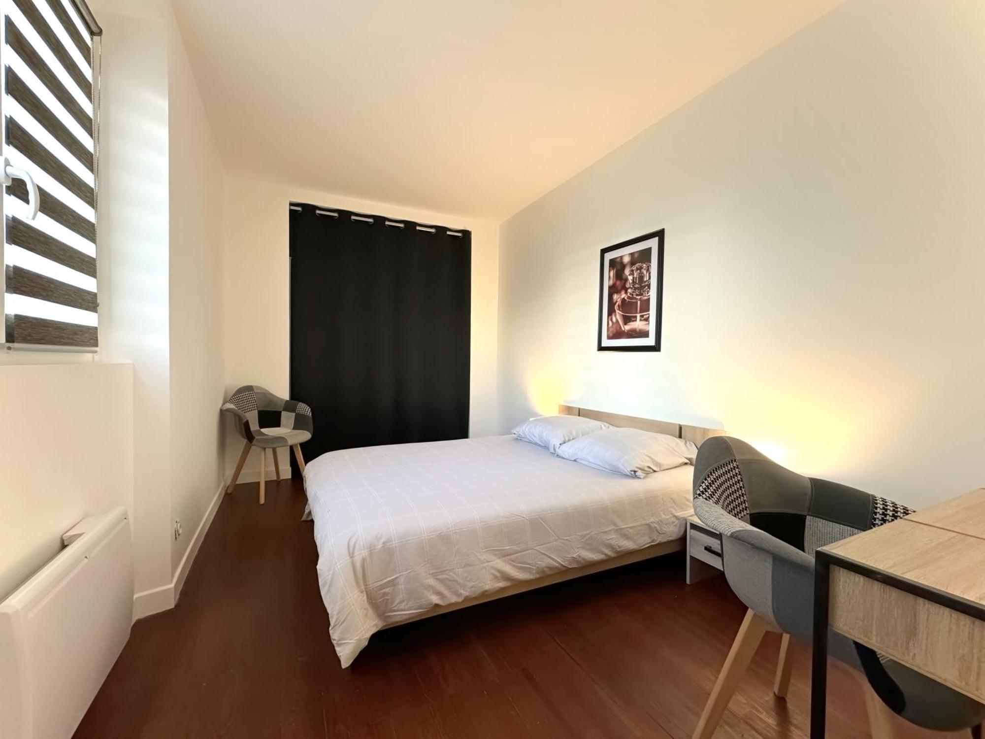 Le Charmant Grenoble Bagian luar foto